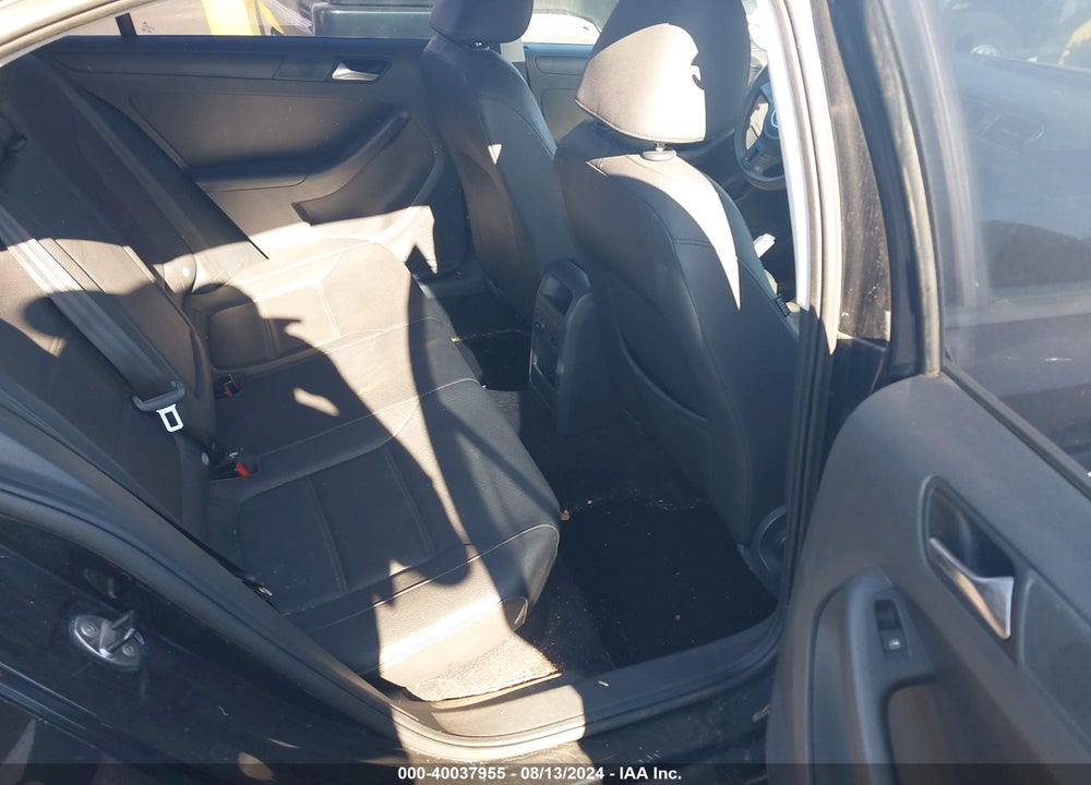 2012 VOLKSWAGEN JETTA 2.5L SE VIN: 3VWDP7AJ8CM026065