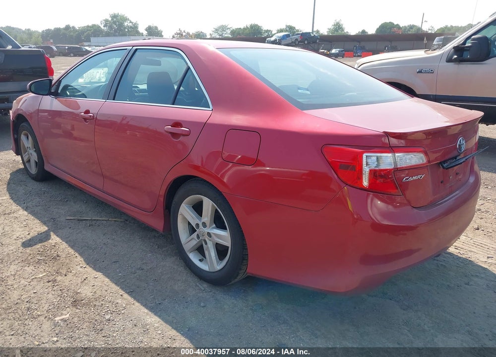 2014 TOYOTA CAMRY SE VIN: 4T1BF1FK9EU817386