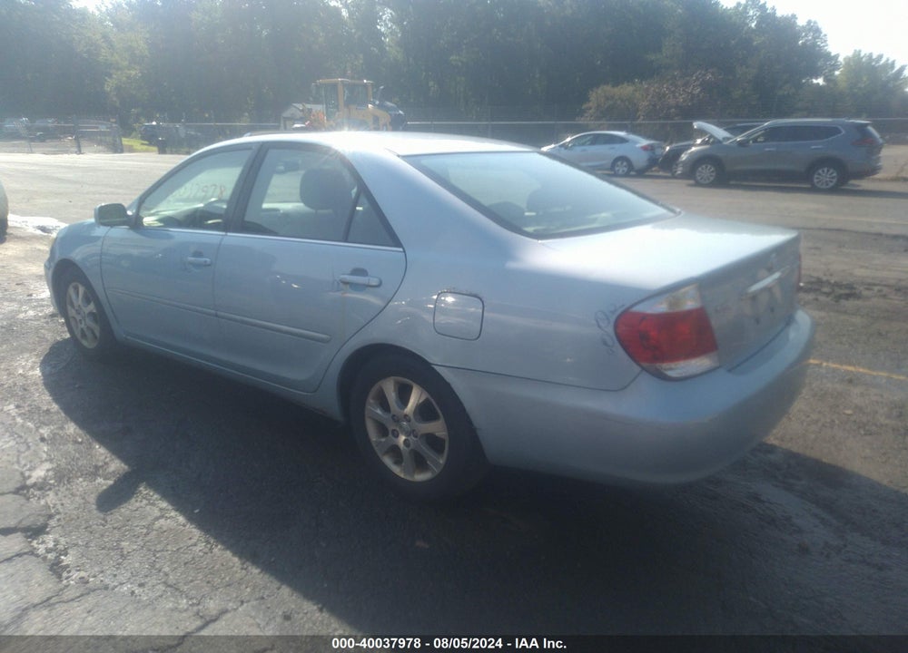2005 TOYOTA CAMRY XLE VIN: 4T1BE30K35U507032