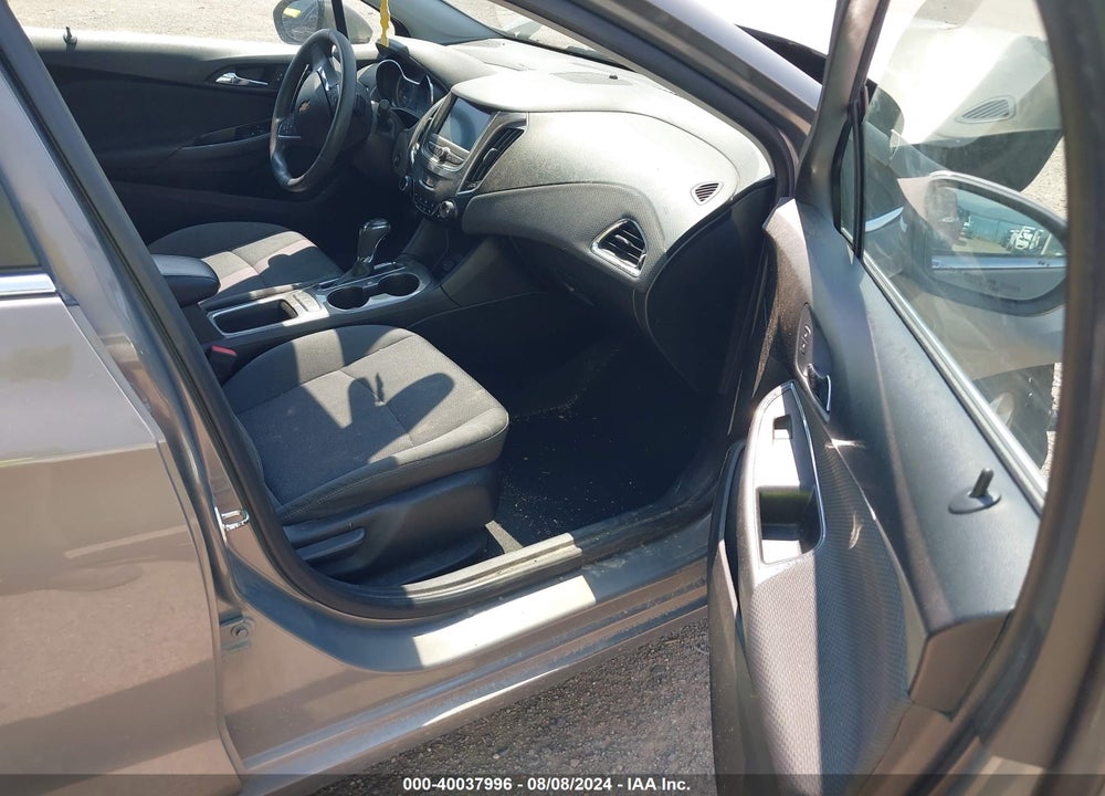 2019 CHEVROLET CRUZE LT VIN: 1G1BE5SM4K7128347