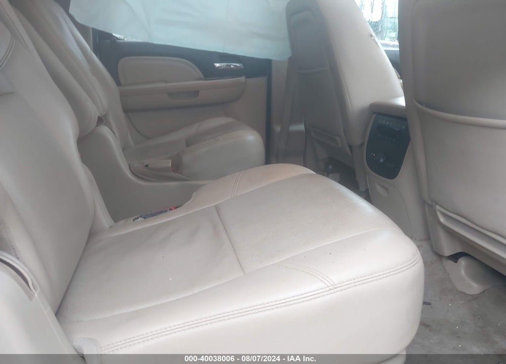 2014 GMC YUKON XL 1500 DENALI VIN: 1GKS1MEF9ER171797