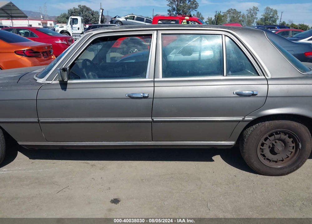 1980 MERCEDES-BENZ 300 VIN: 11612012025651