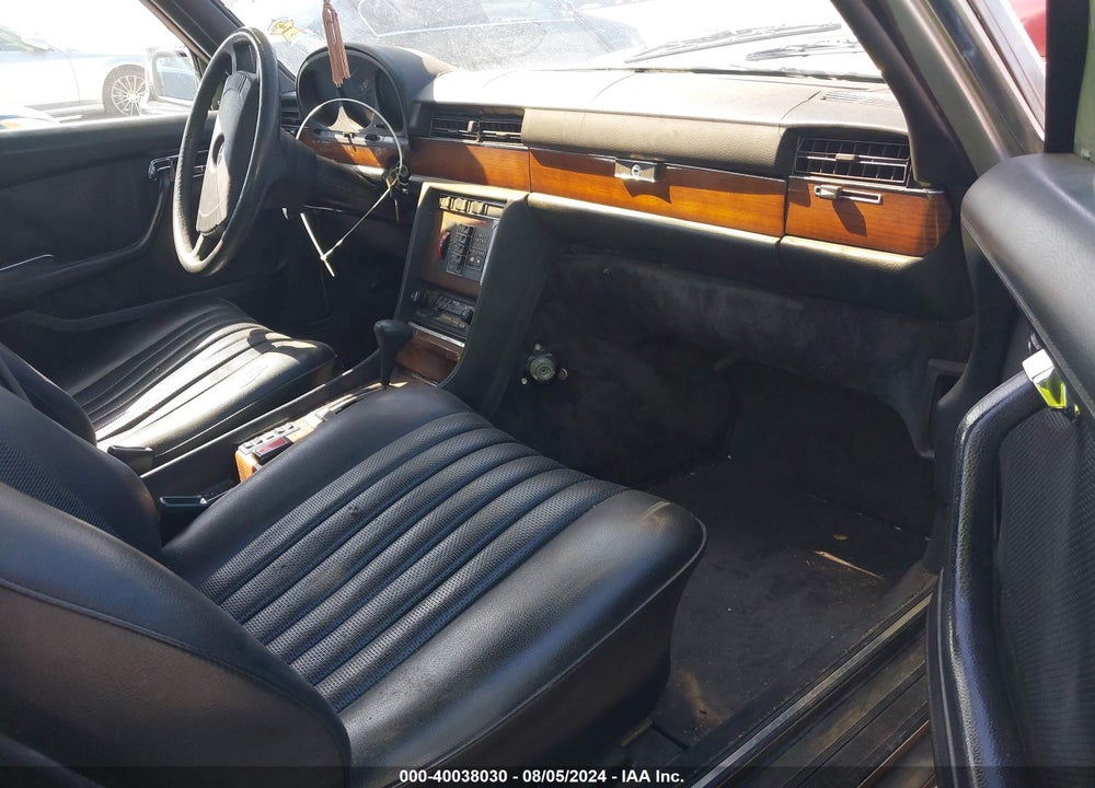 1980 MERCEDES-BENZ 300 VIN: 11612012025651
