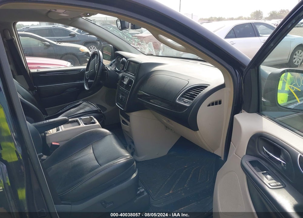 2011 CHRYSLER TOWN & COUNTRY TOURING-L VIN: 2A4RR8DG7BR667959