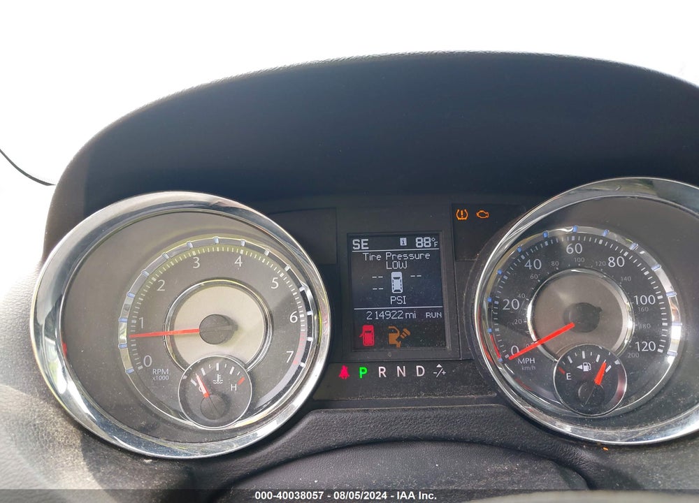 2011 CHRYSLER TOWN & COUNTRY TOURING-L VIN: 2A4RR8DG7BR667959
