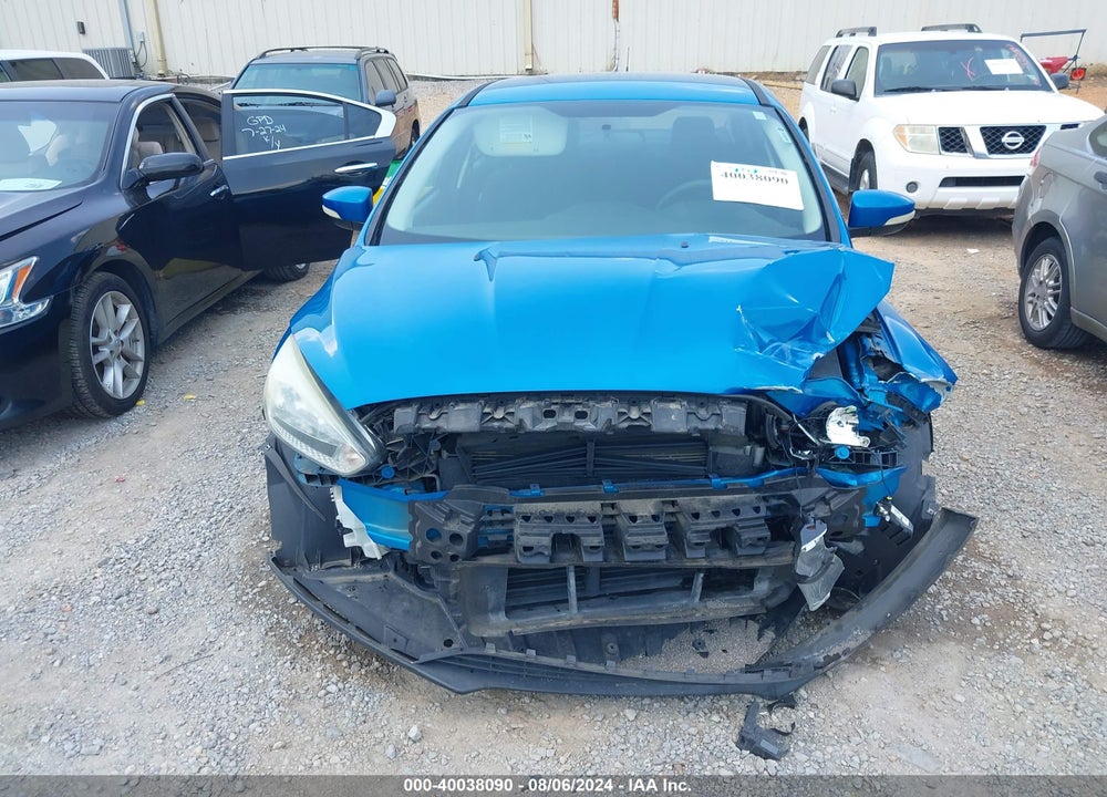 2015 FORD FOCUS SE VIN: 1FADP3F25FL274931