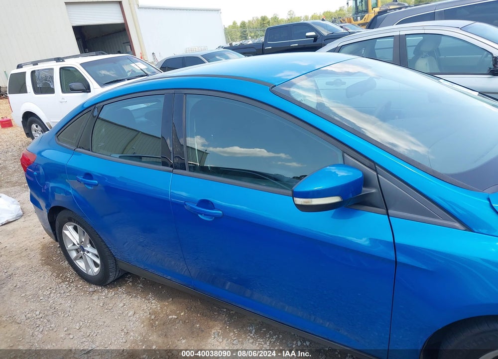 2015 FORD FOCUS SE VIN: 1FADP3F25FL274931