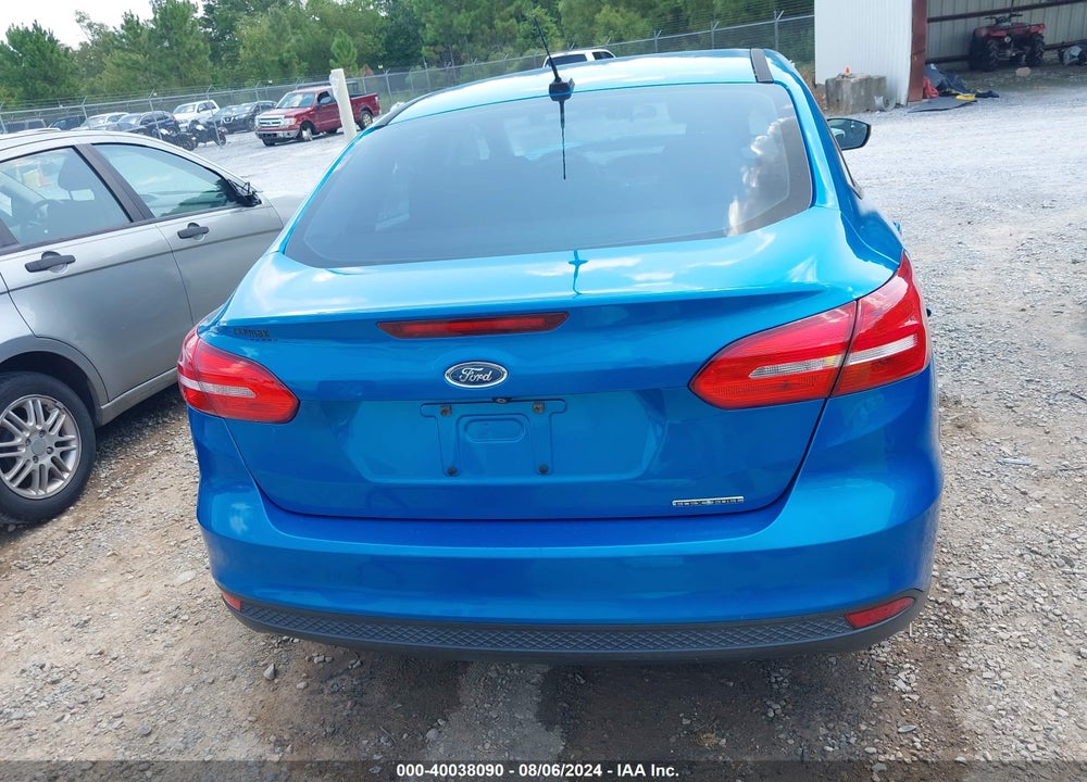 2015 FORD FOCUS SE VIN: 1FADP3F25FL274931