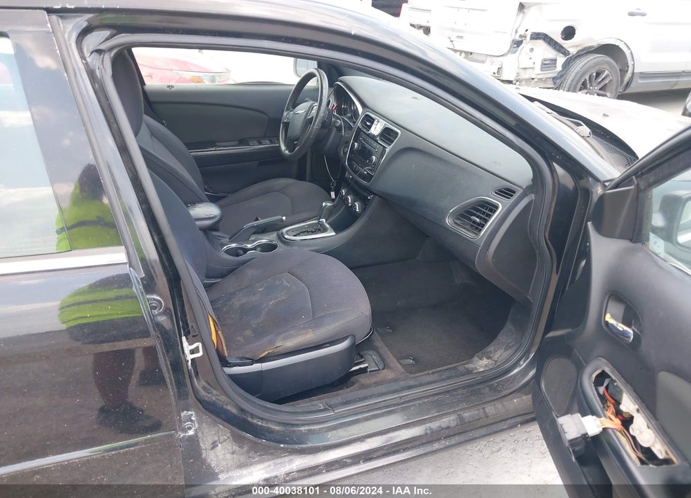 2012 CHRYSLER 200 LX VIN: 1C3CCBAB1CN208397