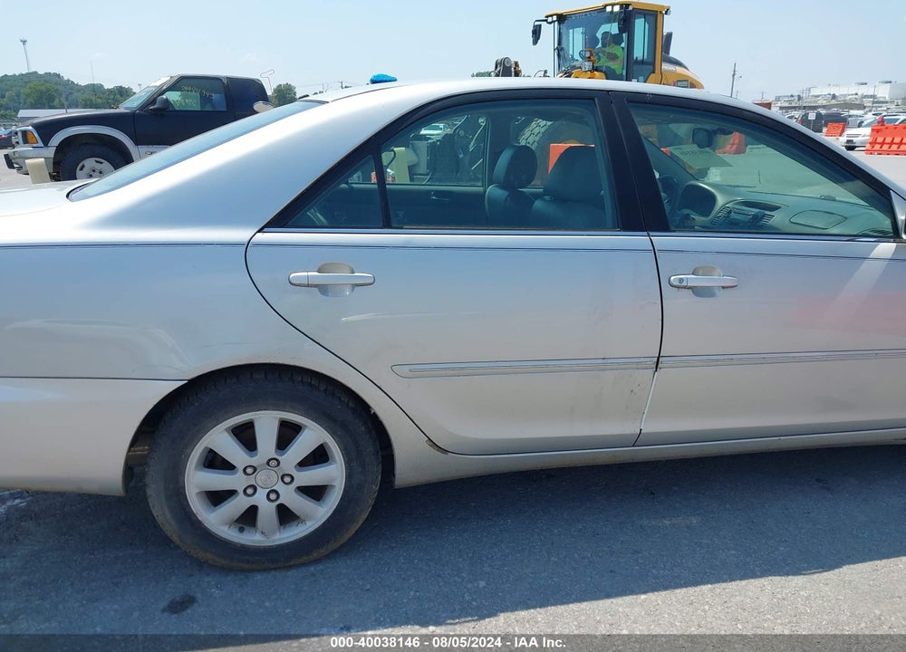 2004 TOYOTA CAMRY XLE VIN: 4T1BE32K04U276540
