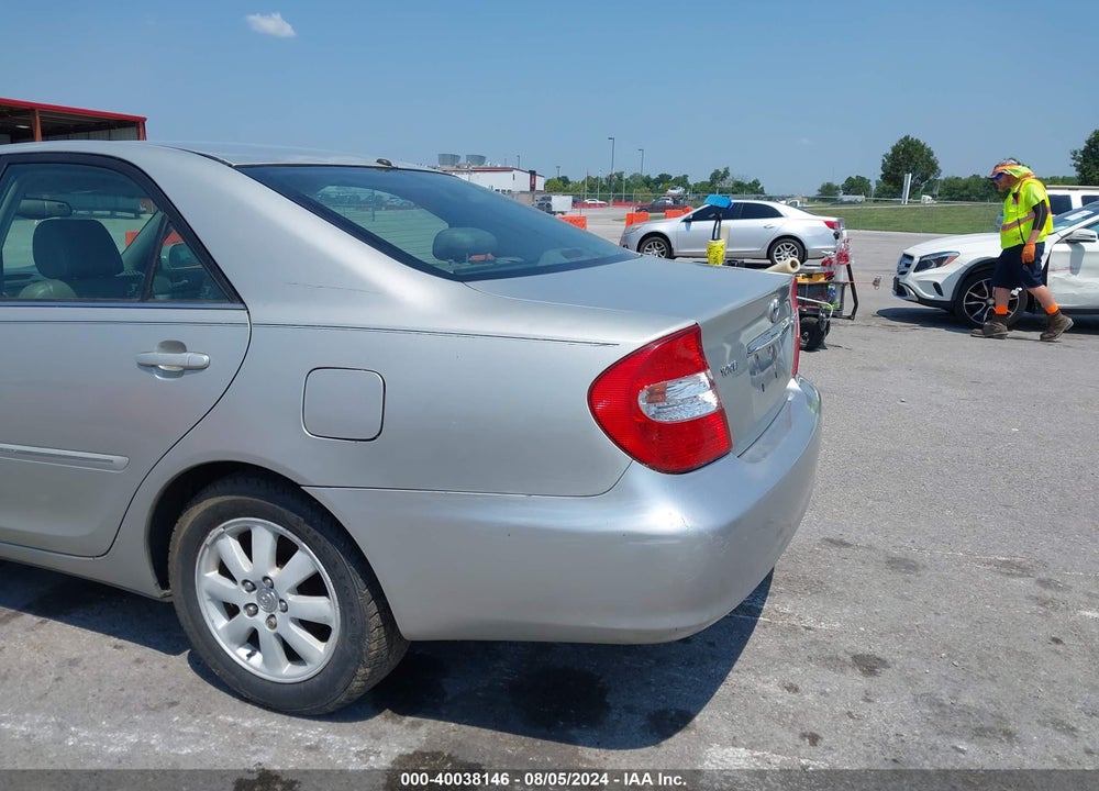2004 TOYOTA CAMRY XLE VIN: 4T1BE32K04U276540