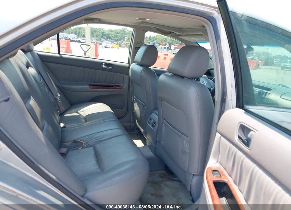 2004 TOYOTA CAMRY XLE VIN: 4T1BE32K04U276540