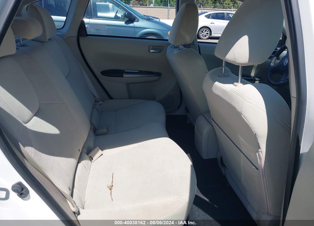 2011 SUBARU IMPREZA 2.5I PREMIUM VIN: JF1GH6B69BH802102