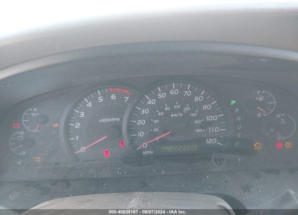 2005 TOYOTA TUNDRA SR5 V8 VIN: 5TBET341X5S467313