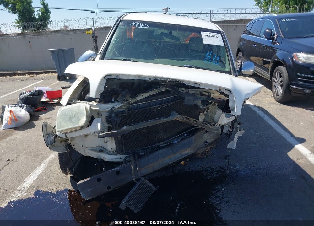 2005 TOYOTA TUNDRA SR5 V8 VIN: 5TBET341X5S467313
