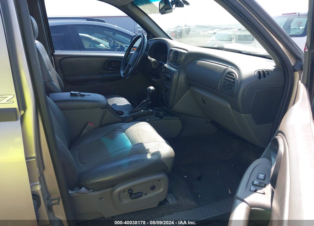 2002 CHEVROLET TRAILBLAZER LTZ VIN: 1GNDT13S722395367