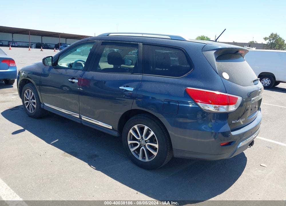 2013 NISSAN PATHFINDER SL VIN: 5N1AR2MN8DC632577