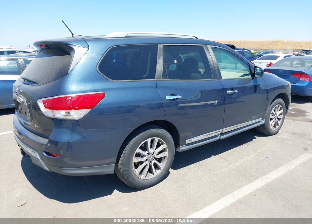 2013 NISSAN PATHFINDER SL VIN: 5N1AR2MN8DC632577