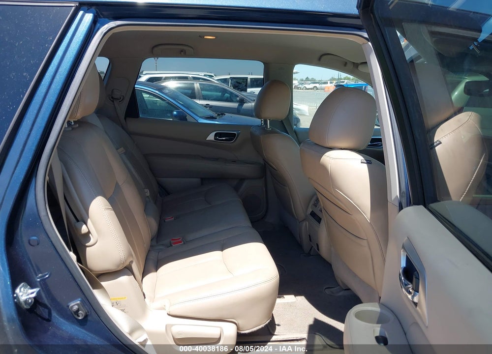 2013 NISSAN PATHFINDER SL VIN: 5N1AR2MN8DC632577