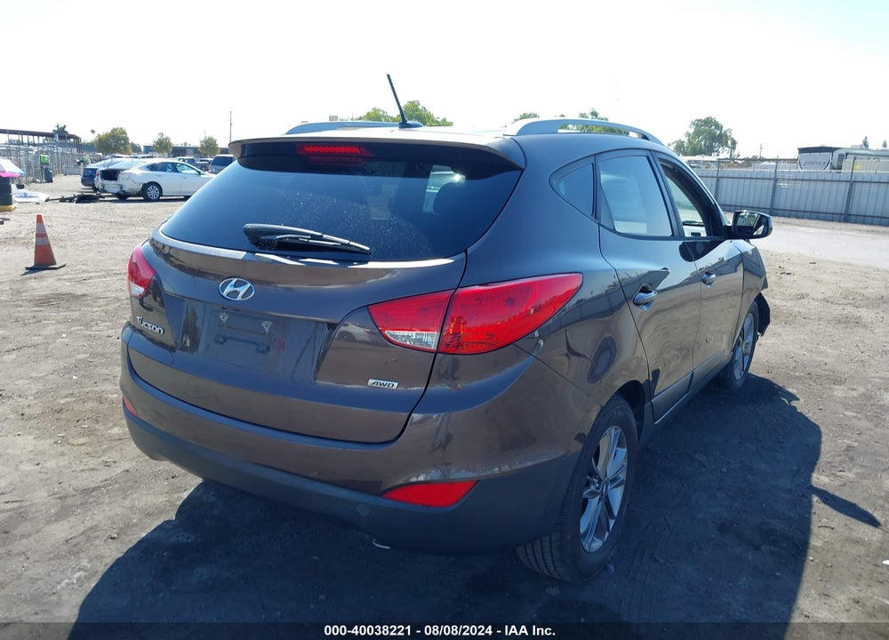 2015 HYUNDAI TUCSON SE VIN: KM8JUCAG2FU970970