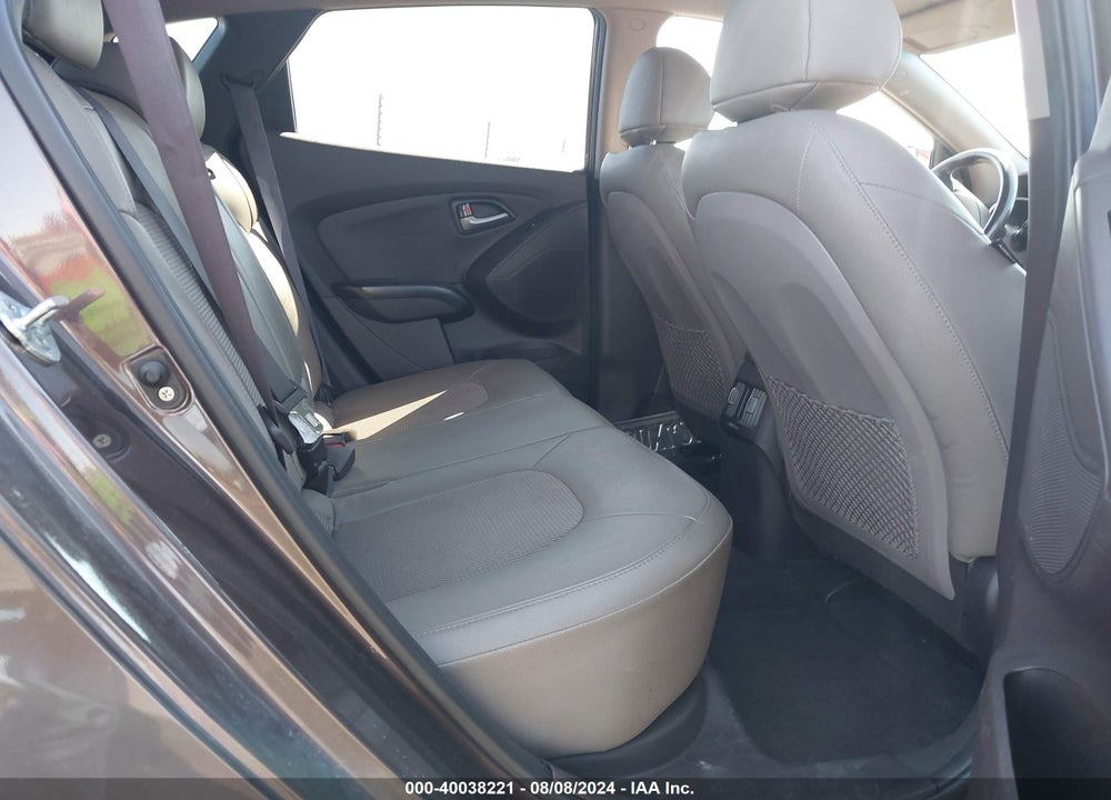 2015 HYUNDAI TUCSON SE VIN: KM8JUCAG2FU970970