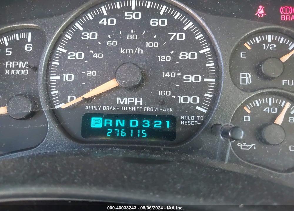 2002 CHEVROLET SUBURBAN 1500 LT VIN: 3GNFK16T42G267109