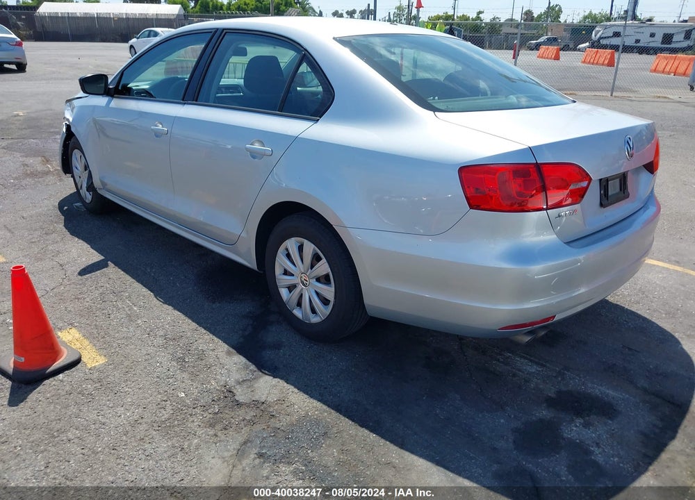 2014 VOLKSWAGEN JETTA 2.0L S VIN: 3VW2K7AJ9EM313472