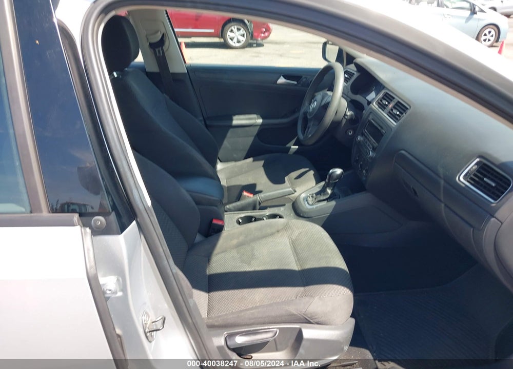 2014 VOLKSWAGEN JETTA 2.0L S VIN: 3VW2K7AJ9EM313472