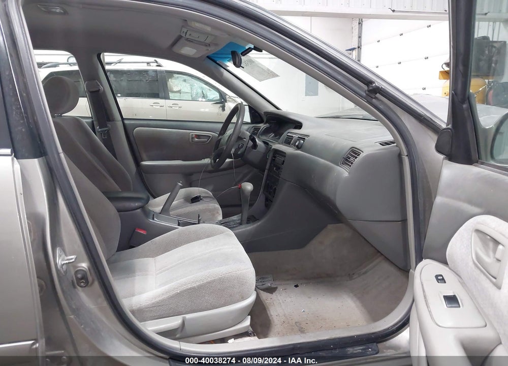 2000 TOYOTA CAMRY LE V6 VIN: JT2BF22K1Y0237232