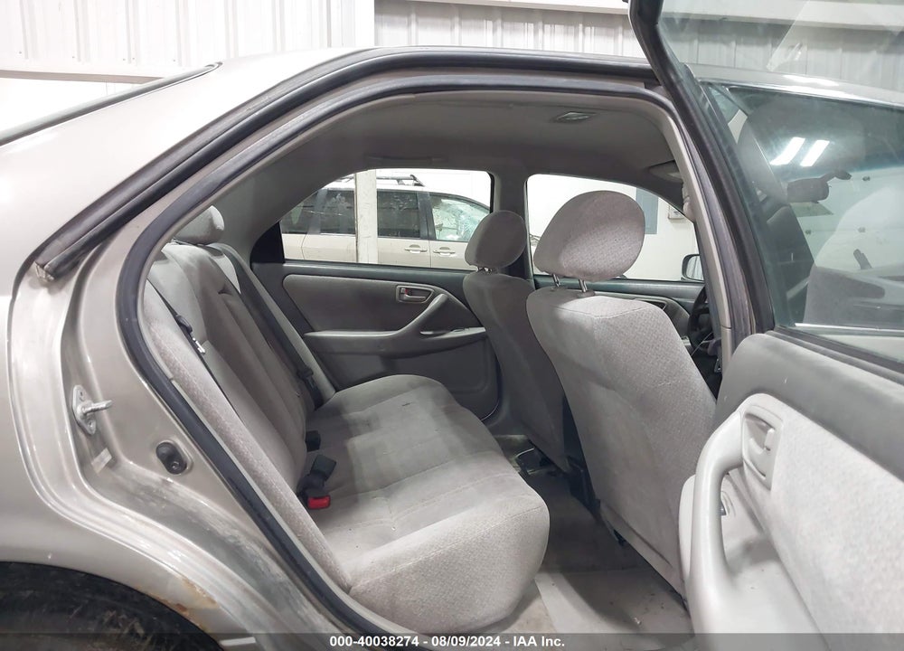 2000 TOYOTA CAMRY LE V6 VIN: JT2BF22K1Y0237232