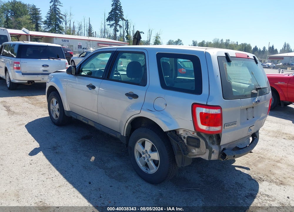 2011 FORD ESCAPE XLS VIN: 1FMCU0C75BKB14556