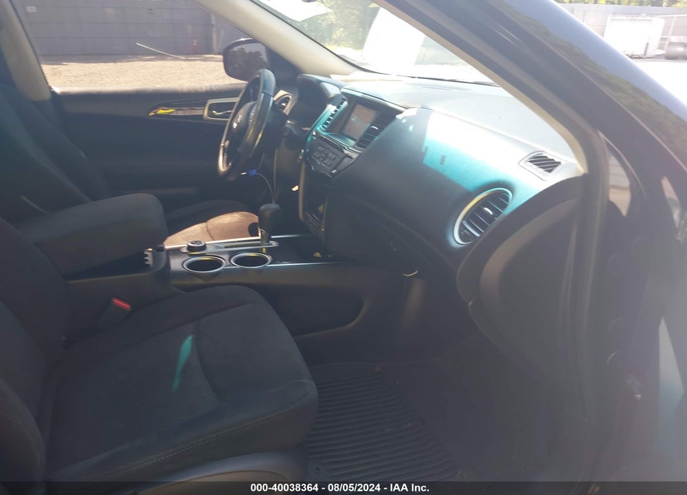 2015 NISSAN PATHFINDER VIN: 5N1AR2MN7FC611609