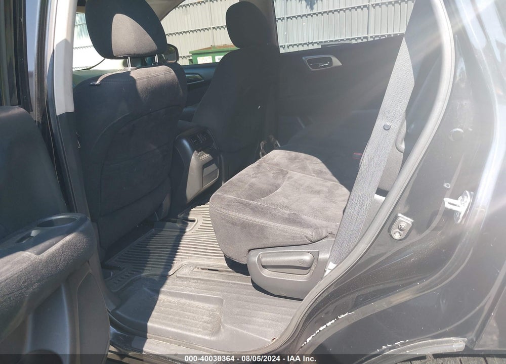 2015 NISSAN PATHFINDER VIN: 5N1AR2MN7FC611609