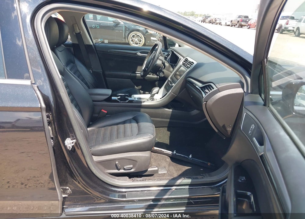 2015 FORD FUSION SE VIN: 3FA6P0HD2FR135542