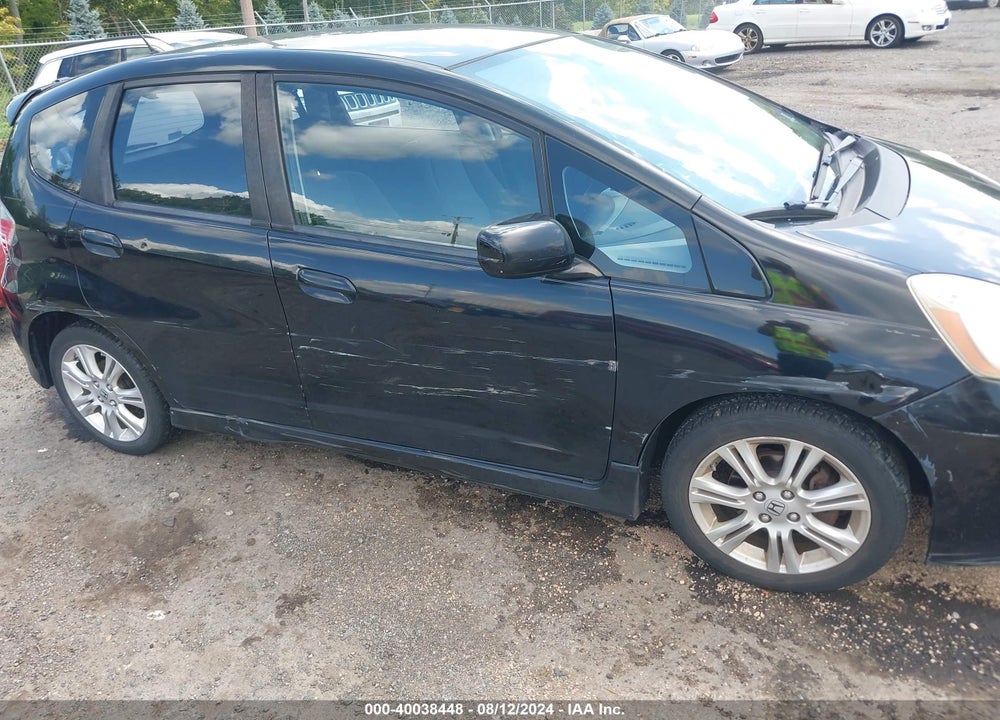 2009 HONDA FIT SPORT VIN: JHMGE88479S068737