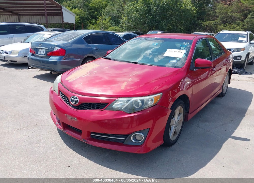 2014 TOYOTA CAMRY SE VIN: 4T1BF1FK5EU811620