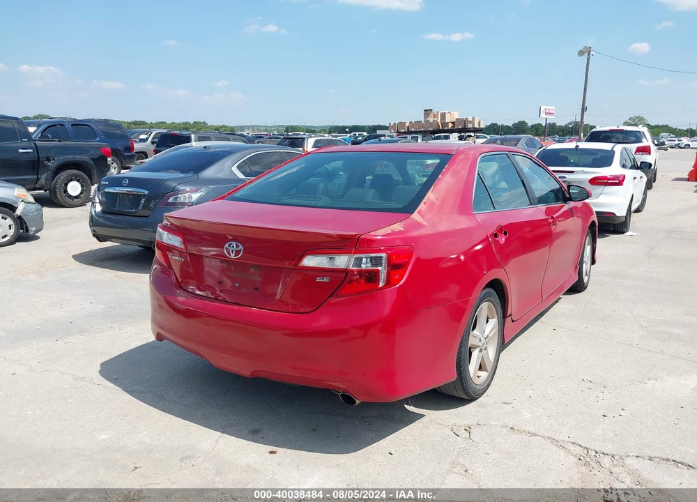 2014 TOYOTA CAMRY SE VIN: 4T1BF1FK5EU811620