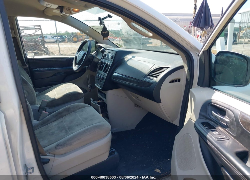 2011 DODGE GRAND CARAVAN EXPRESS VIN: 2D4RN4DG9BR602978