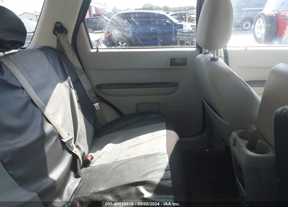 2008 FORD ESCAPE XLT VIN: 1FMCU93128KE00065