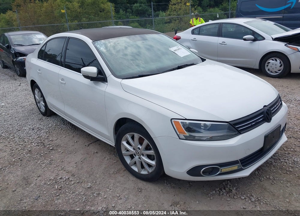 2014 VOLKSWAGEN JETTA 1.8T SE VIN: 3VWD17AJ4EM370285