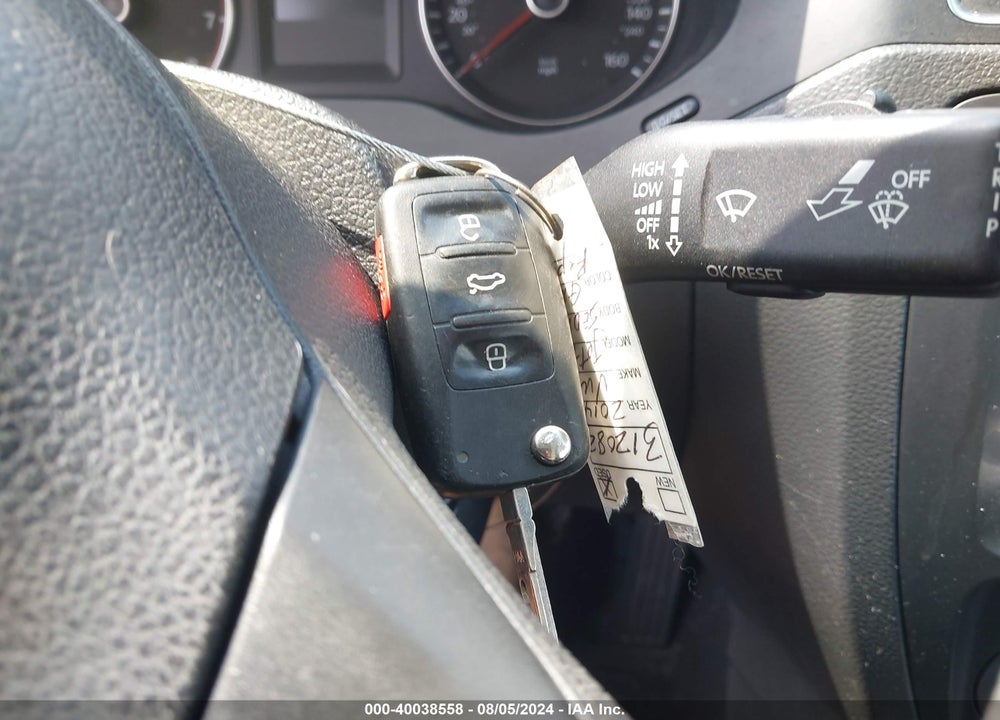 2014 VOLKSWAGEN JETTA 1.8T SE VIN: 3VWD17AJ8EM312082