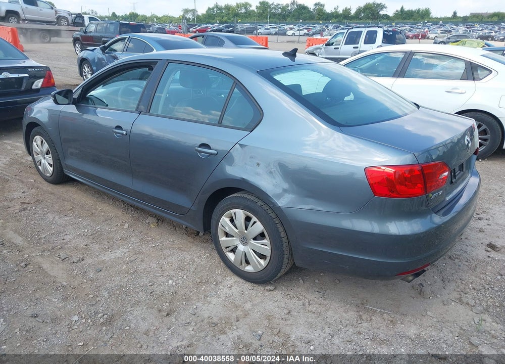 2014 VOLKSWAGEN JETTA 1.8T SE VIN: 3VWD17AJ8EM312082