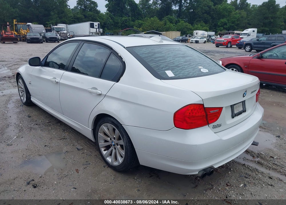 2011 BMW 328I XDRIVE VIN: WBAPK7C58BA817932