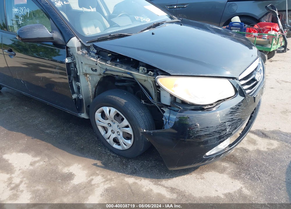 2010 HYUNDAI ELANTRA VIN: KMHDU4AD1AU940957