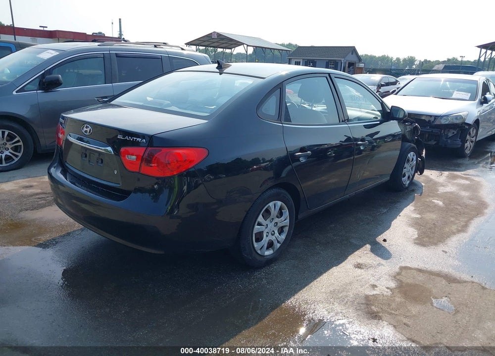 2010 HYUNDAI ELANTRA VIN: KMHDU4AD1AU940957