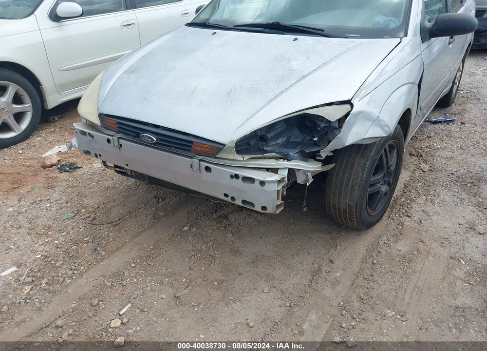 2000 FORD FOCUS SE VIN: 1FAFP34P7YW105101