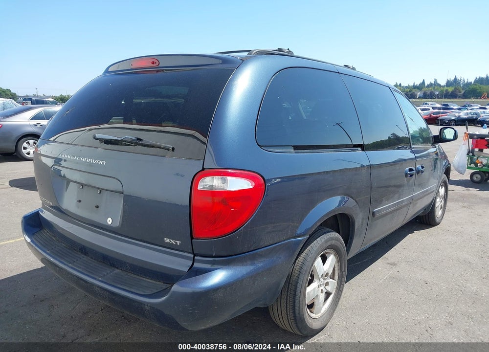 2007 DODGE GRAND CARAVAN SXT VIN: 2D8GP44LX7R306887