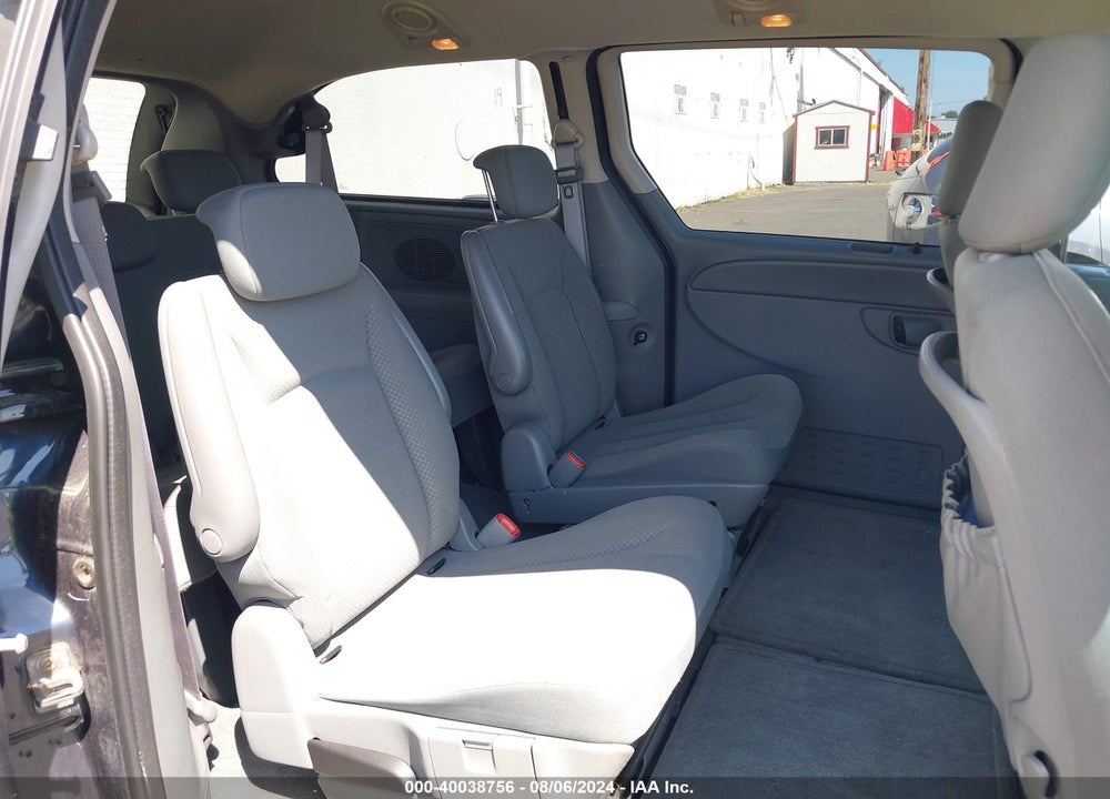 2007 DODGE GRAND CARAVAN SXT VIN: 2D8GP44LX7R306887