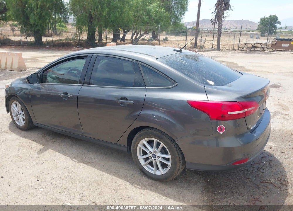 2015 FORD FOCUS SE VIN: 1FADP3F21FL342707
