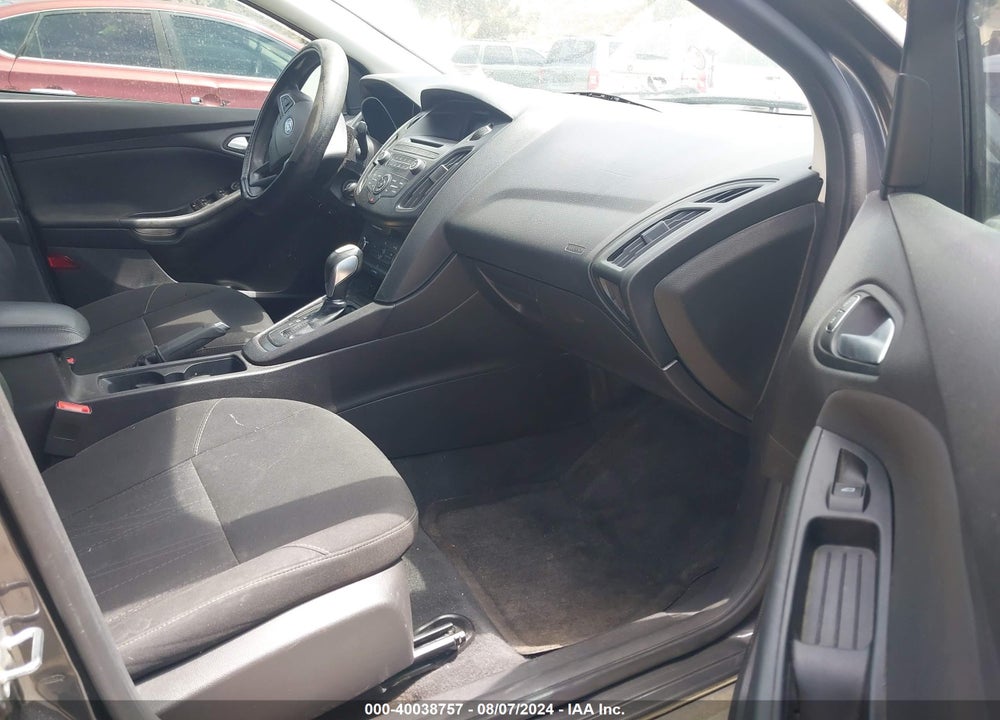 2015 FORD FOCUS SE VIN: 1FADP3F21FL342707